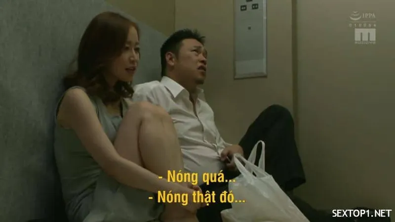 Threesome bé sinh viên càng khẩu dâm càng chửi em càng rên sướng